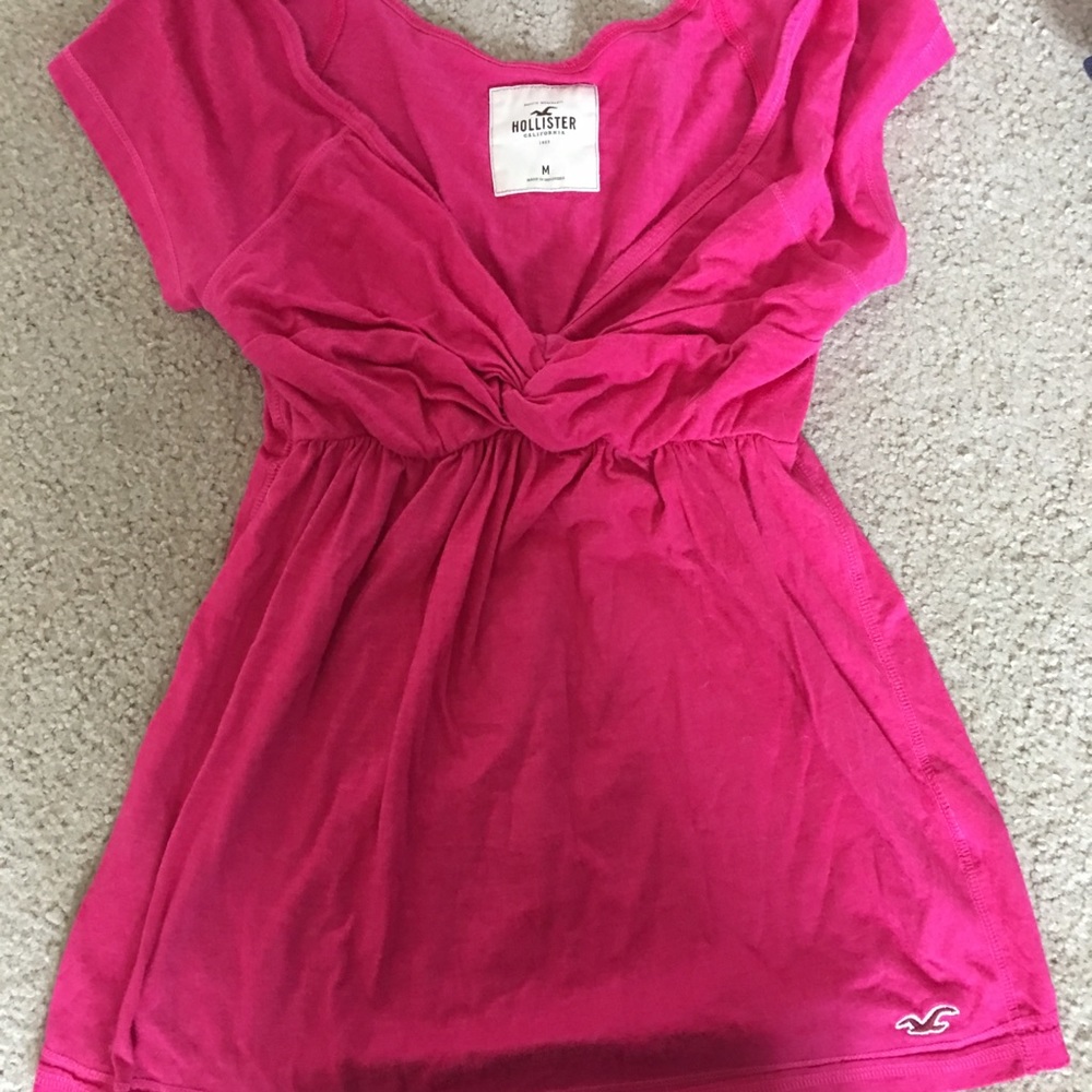 hollister t-shirt